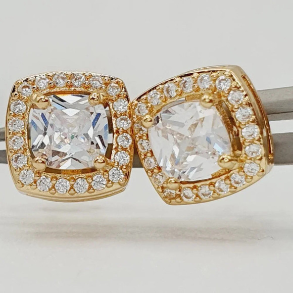 "Classical Square Gold Plated Round Zircon Stud Earrings forWomen/Men, UNVN12436 - Picture 2 of 2